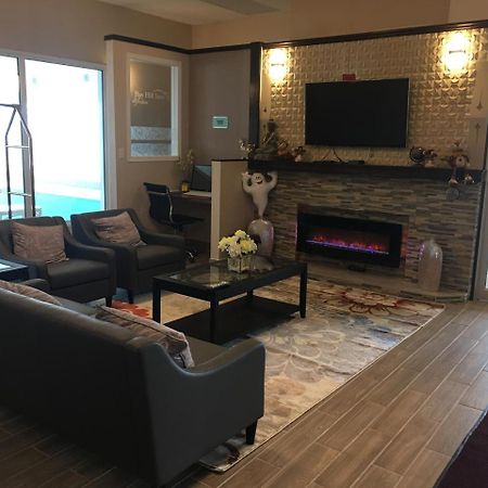 Bay Hill Inns & Suites Neepawa ภายนอก รูปภาพ