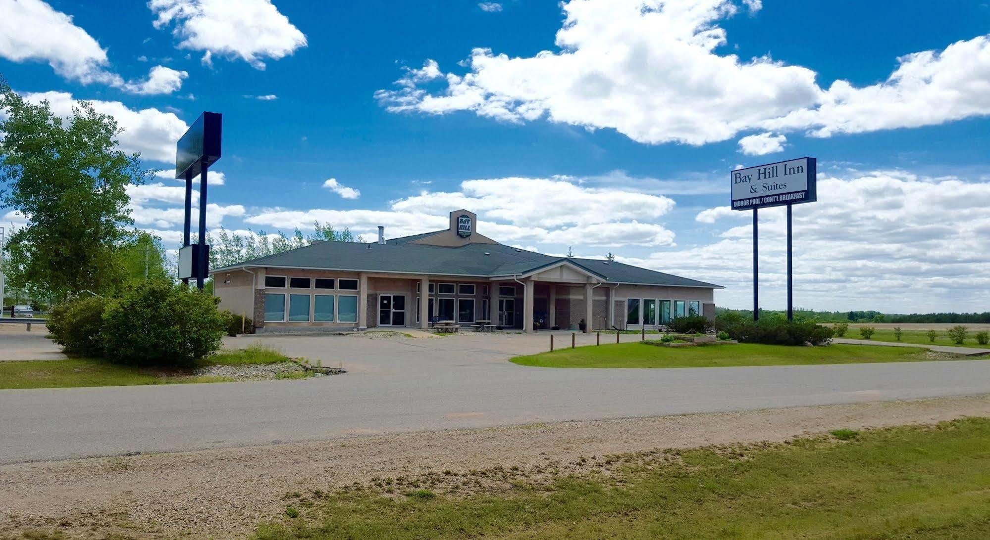 Bay Hill Inns & Suites Neepawa ภายนอก รูปภาพ